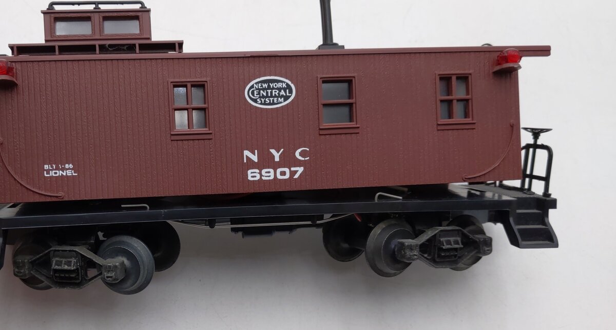 Lionel 6-6907 O Gauge New York Central Woodside Illuminated Caboose #6907 EX/Box