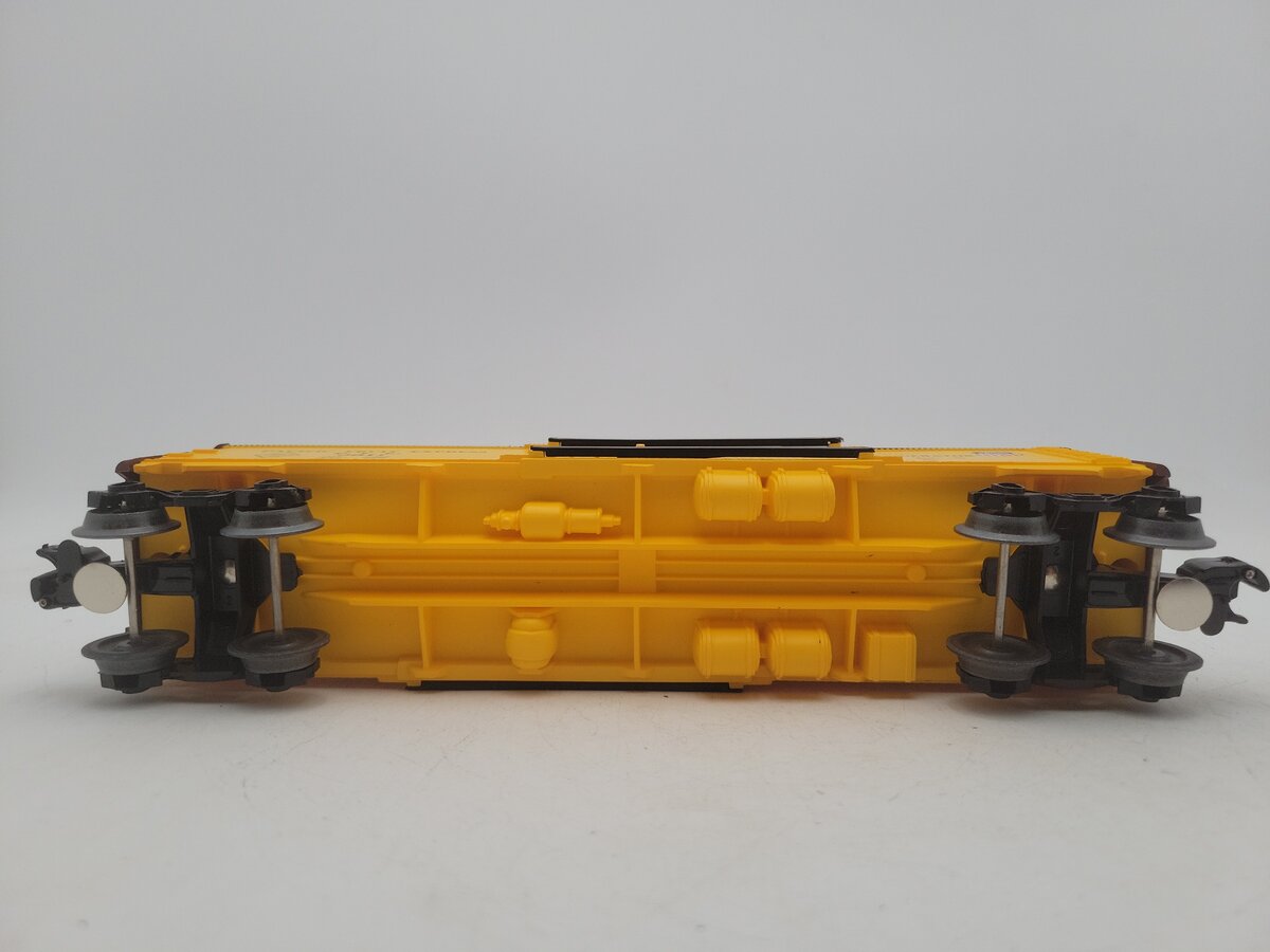 Lionel 6-9811 O Gauge SP/UP FARR Pacific Fruit Express Reefer Car #9811 EX