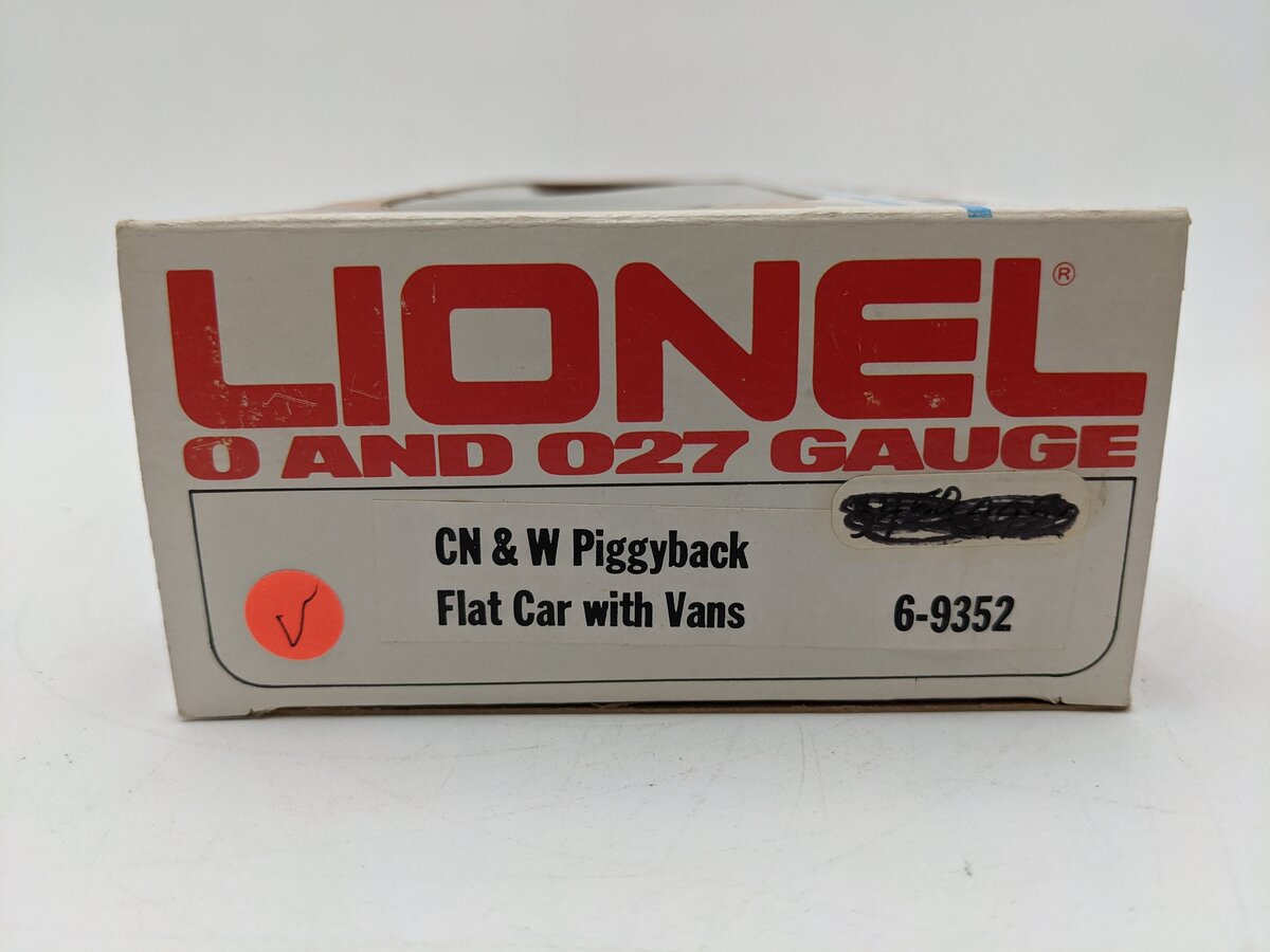 Lionel 6-9352 O Gauge Chicago & Northwestern Piggyback Flatcar w/Trailers EX/Box
