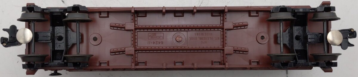Lionel 6-9122 O Gauge Northern Pacific Flatcar w/Vans EX/Box