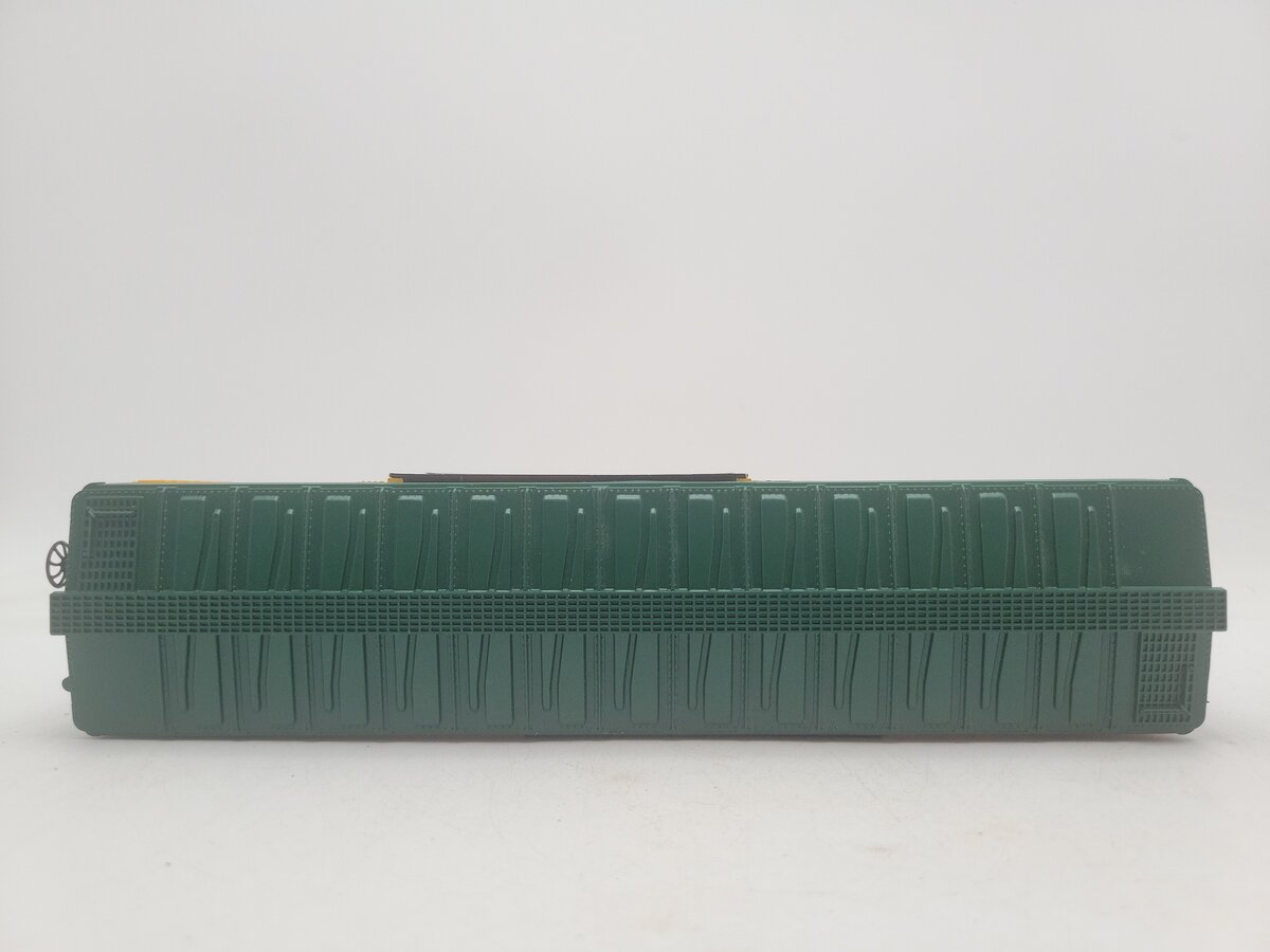 Lionel 6-9887 O Gauge FARR Fruit Growers Express Refrigerator Car #9887 EX/Box