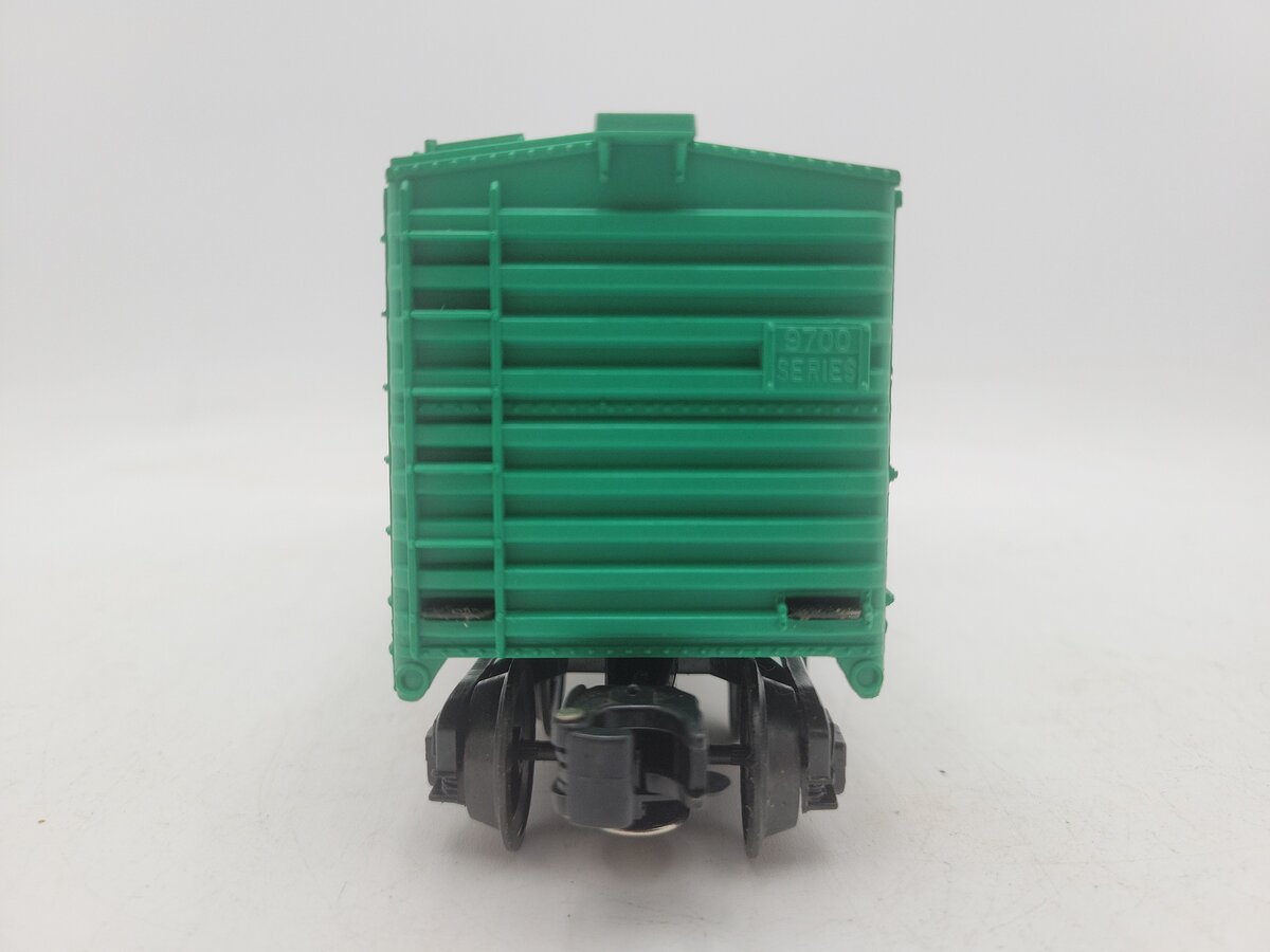 Lionel 6-9749 O Gauge Penn Central Boxcar #9749 EX