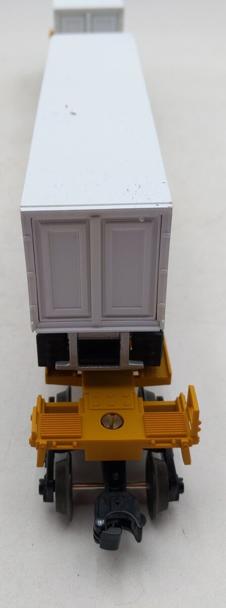 Lionel 6-16334 O Chicago & Northwestern TTUX Flat Cars with Trailers EX