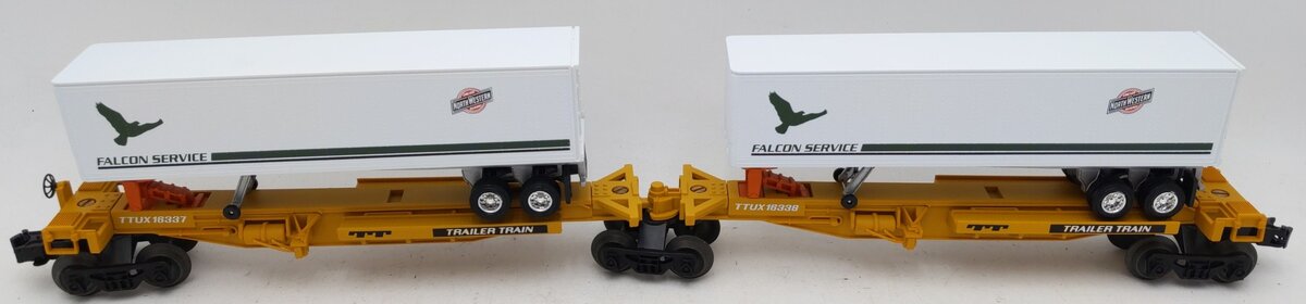 Lionel 6-16334 O Chicago & Northwestern TTUX Flat Cars with Trailers EX