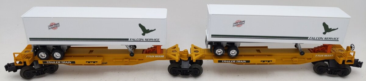 Lionel 6-16334 O Chicago & Northwestern TTUX Flat Cars with Trailers EX