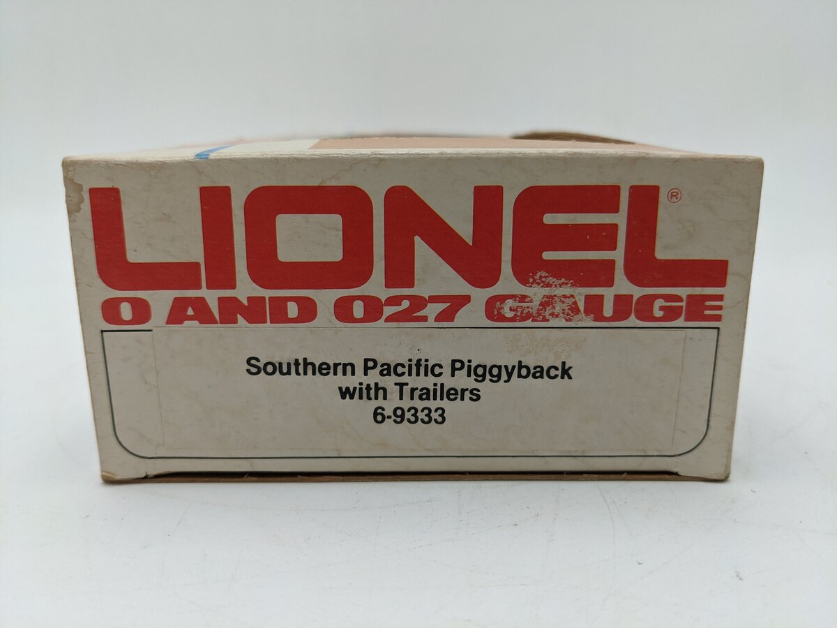 Lionel 6-9333 O Gauge Southern Pacific Flatcar with 2 Trailers #9333 EX/Box