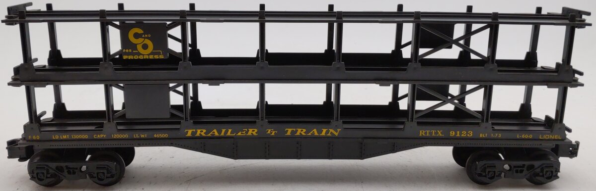 Lionel 6-9123 O Gauge Chesapeake and Ohio 3-Tier Auto Carrier Car EX/Box