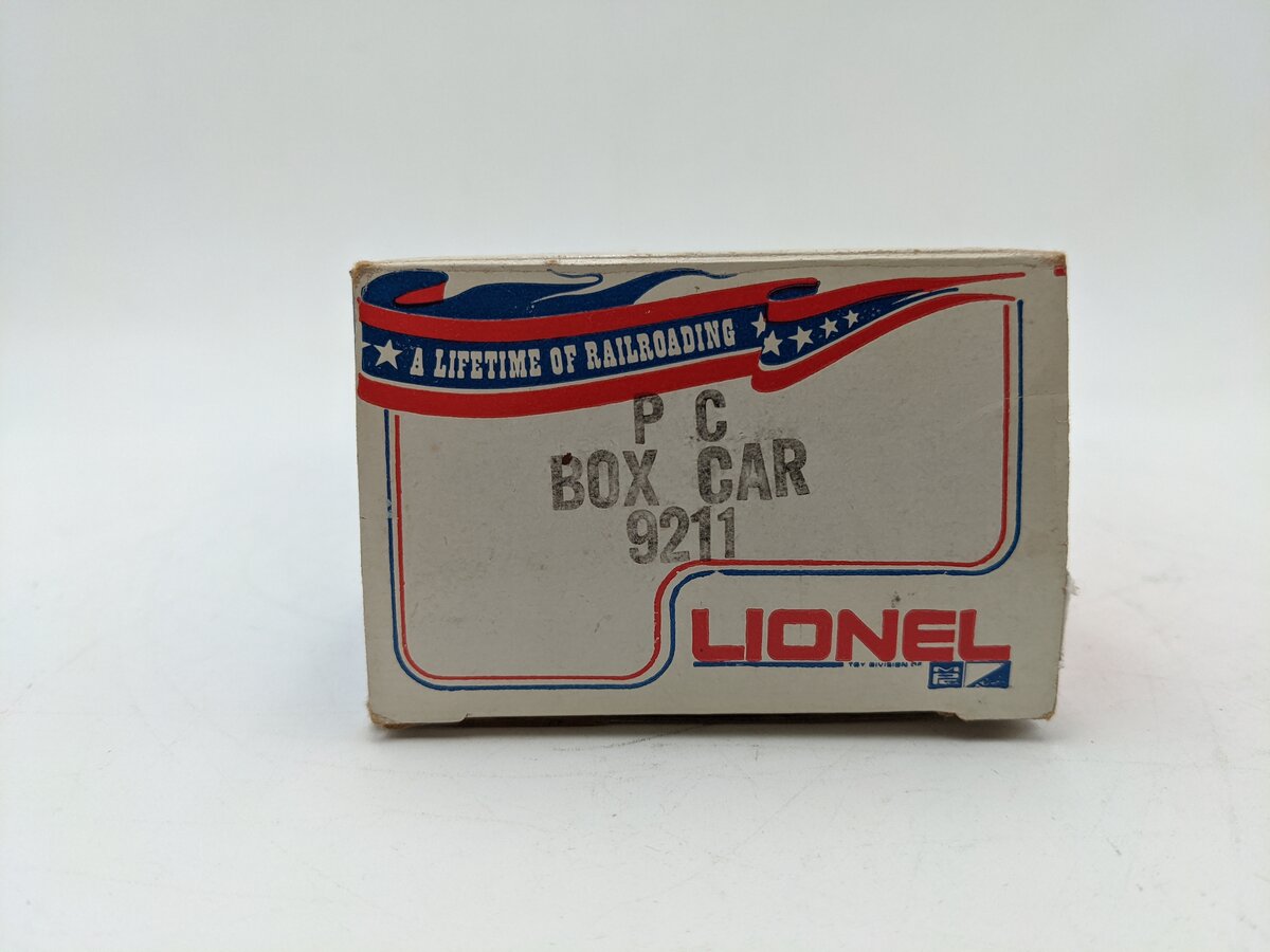 Lionel 6-9211 O Gauge Penn Central Boxcar EX/Box