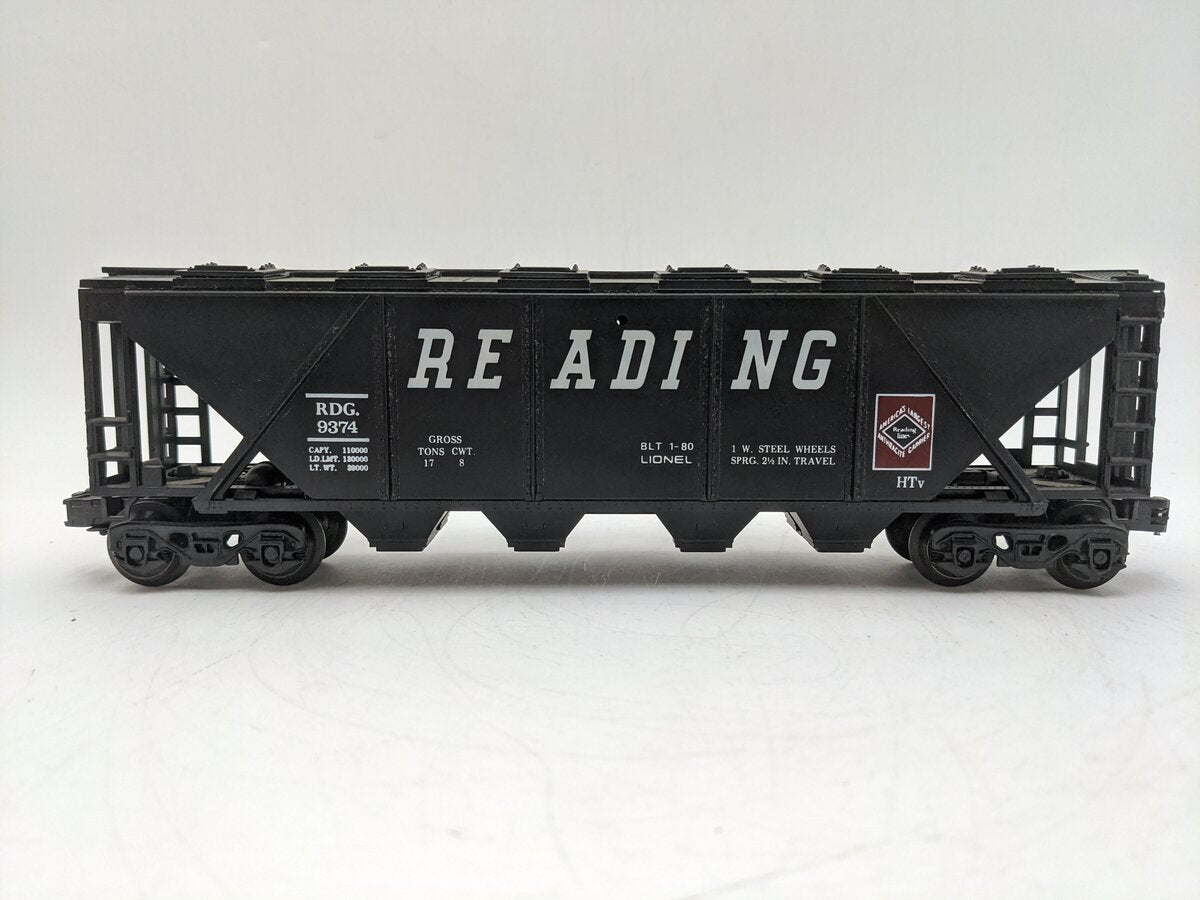 Lionel 6-9374 O Gauge Reading 4-Bay Covered Hopper EX/Box