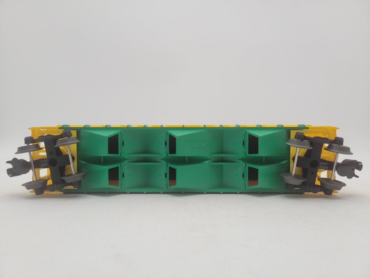 Lionel 6-17114 O Gauge Peabody 3-Bay Hopper with Coal Load EX/Box