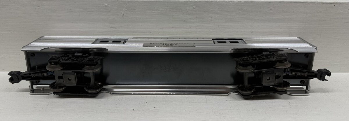 Lionel 6-9570 O Gauge Pennsylvania Railway Express Aluminum Baggage Car EX/Box