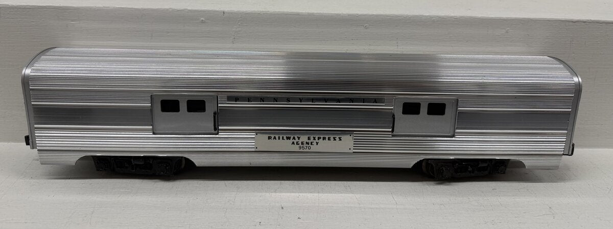 Lionel 6-9570 O Gauge Pennsylvania Railway Express Aluminum Baggage Car EX/Box