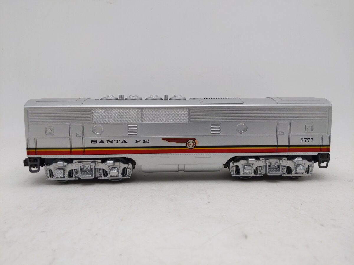 Lionel 6-8777 O Gauge Santa Fe F3 B Unit Non-Powered Diesel Locomotive EX