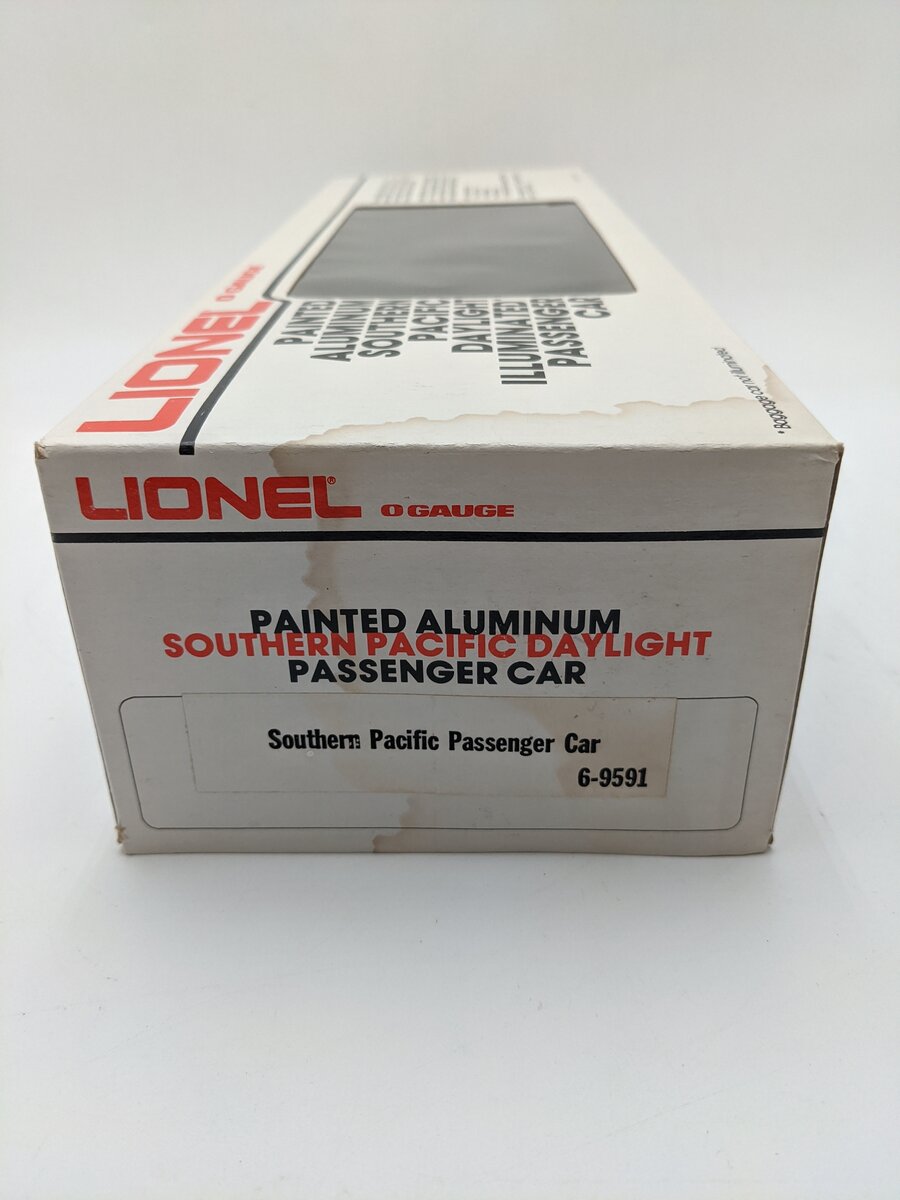 Lionel 6-9591 O Gauge Southern Pacific Daylight Aluminum Passenger Car EX/Box