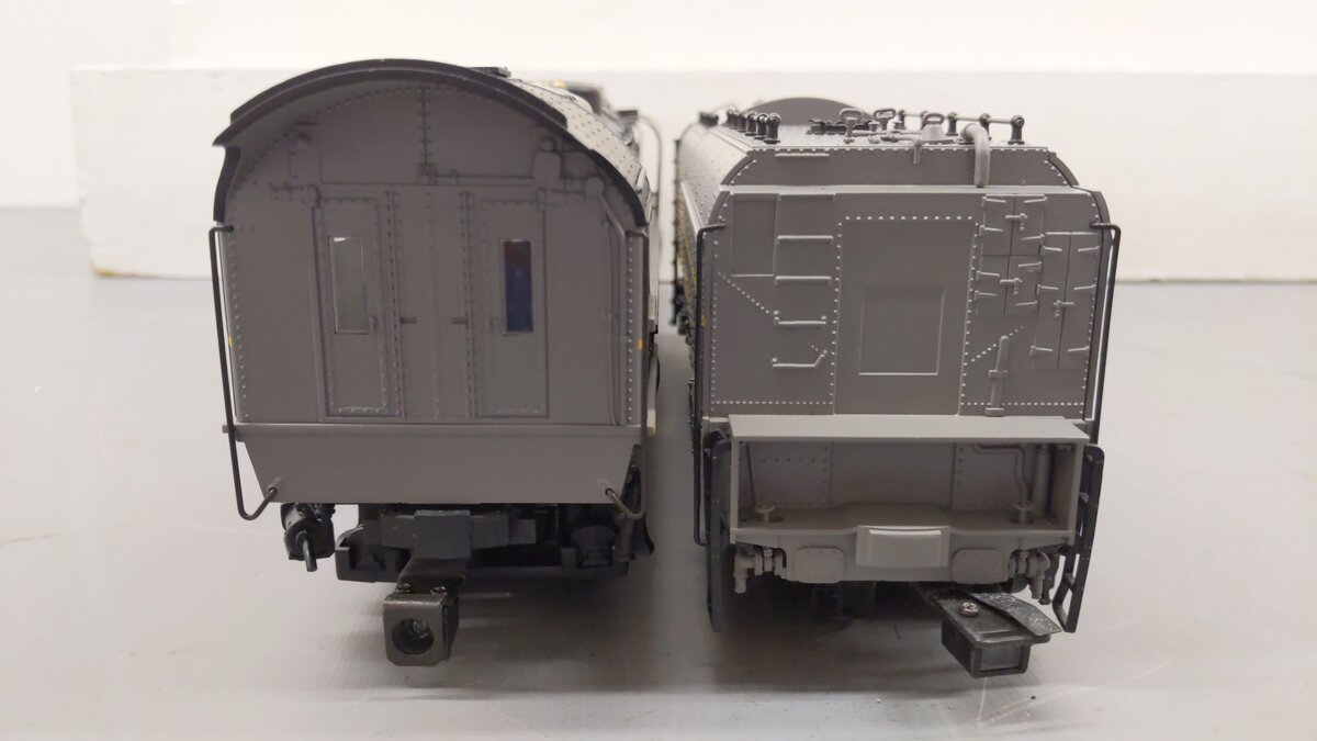 Lionel 6-11116 O UP 4-8-4 FEF3 Northern Greyhound Steam Locomotive & Tender #844 EX/Box