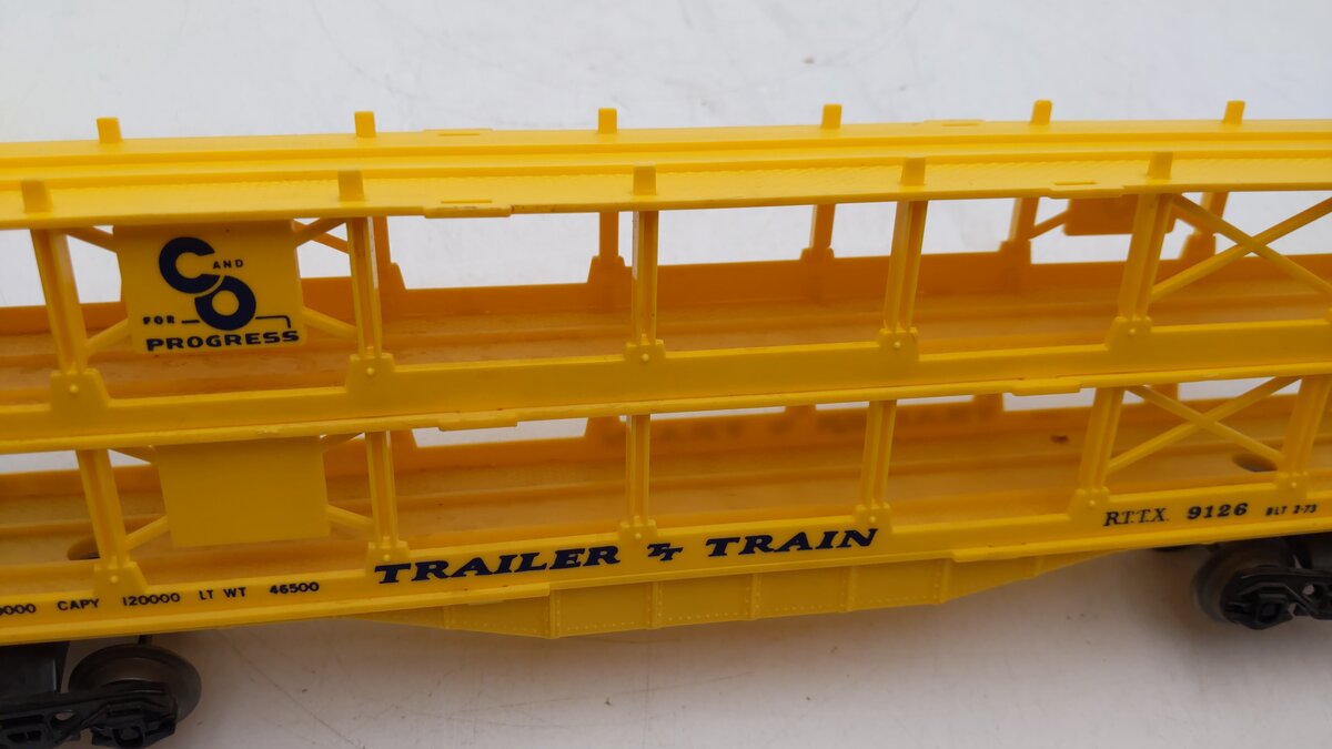 Lionel 6-9126 O Gauge Chesapeake and Ohio Auto Carrier EX