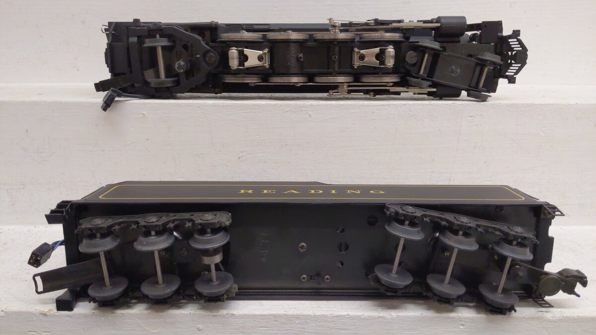 Lionel 6-18006 O Gauge Reading T-1 4-8-4 Steam Locomotive & Tender #2100 EX/Box