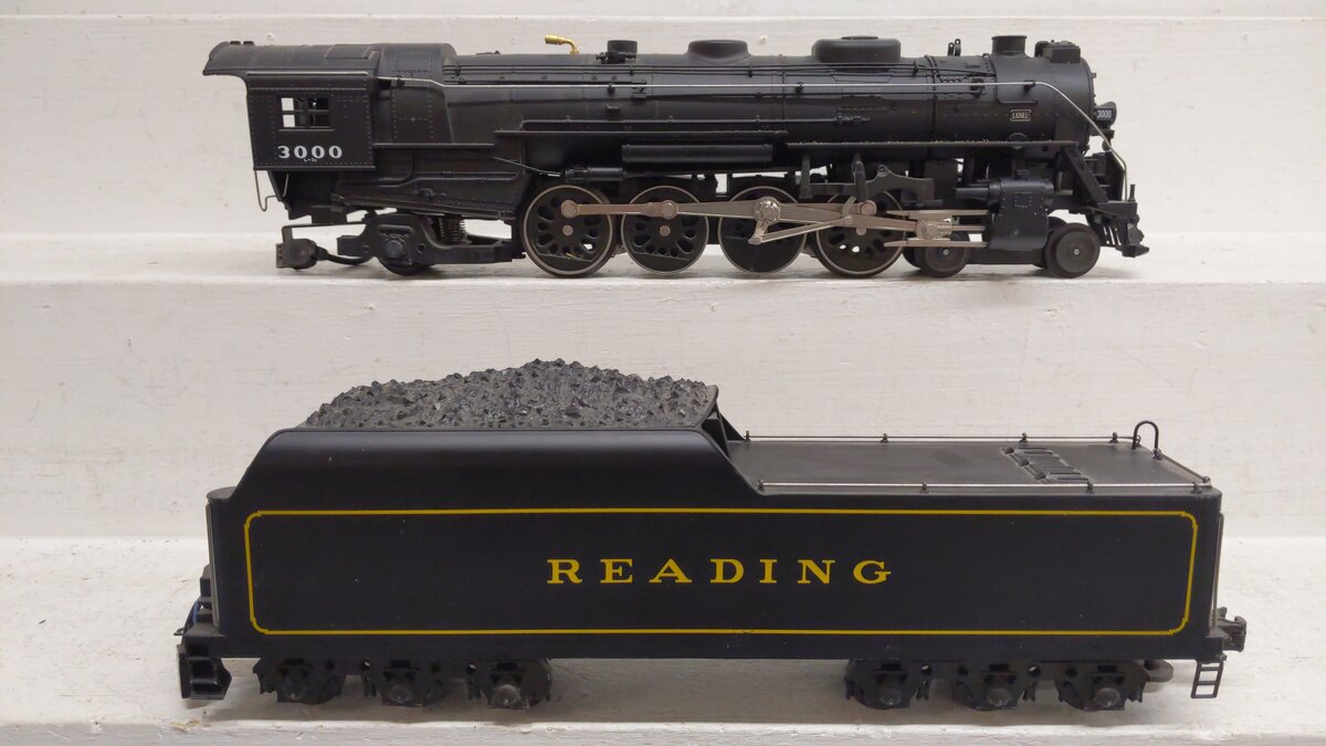 Lionel 6-18006 O Gauge Reading T-1 4-8-4 Steam Locomotive & Tender #2100 EX/Box