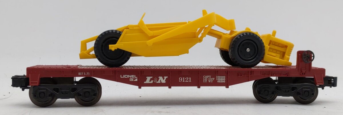 Lionel 6-9121 Louisville & Nashville Flatcar with Dozer & Scraper EX