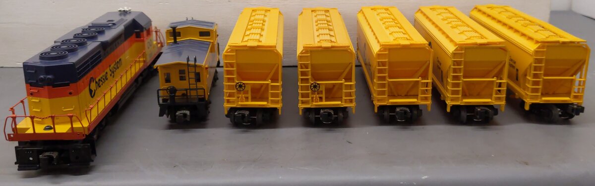 Lionel 6-11705 O Gauge Chessie System Diesel Freight Train Set EX/Box