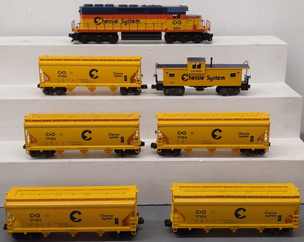 Lionel 6-11705 O Gauge Chessie System Diesel Freight Train Set EX/Box