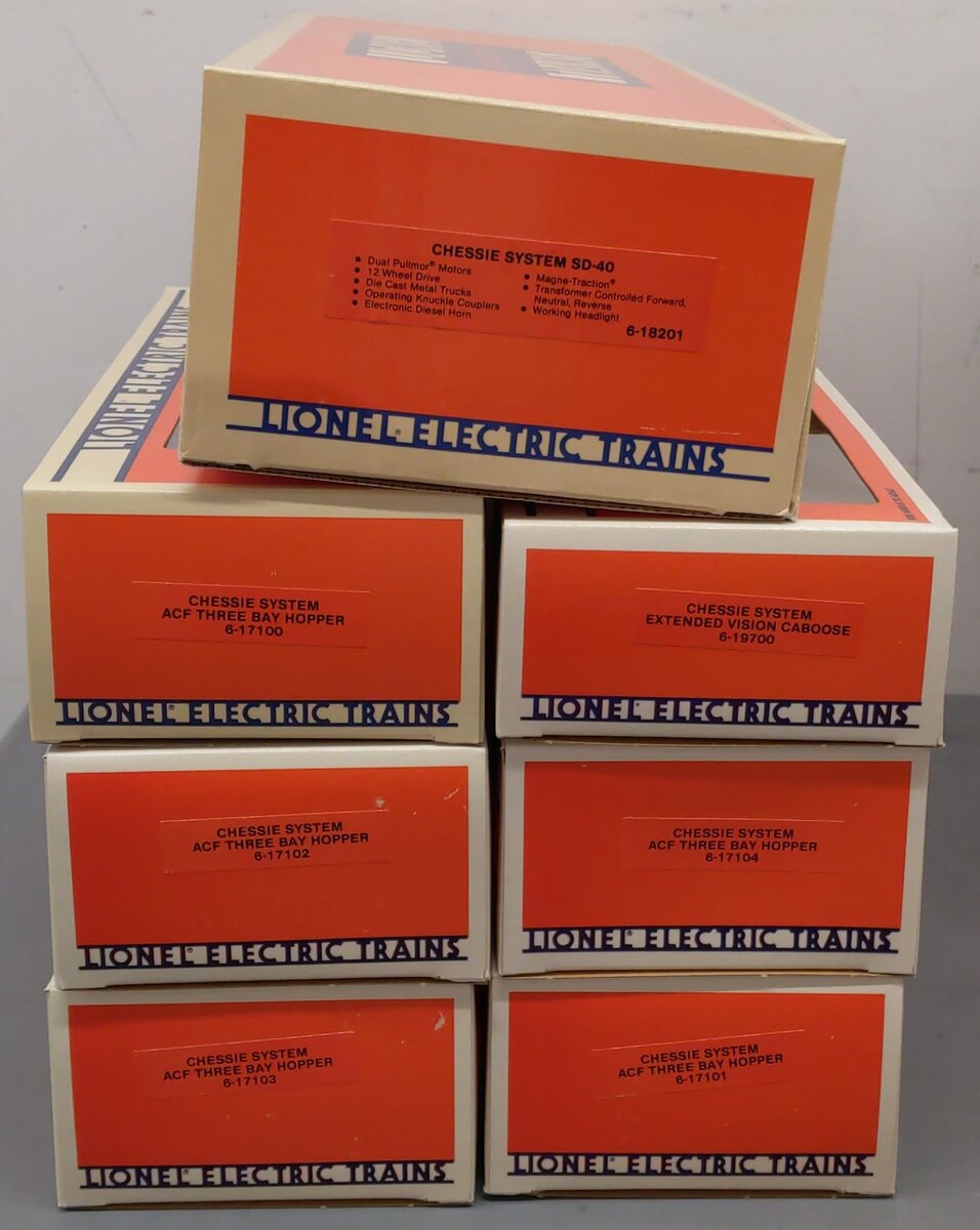 Lionel 6-11705 O Gauge Chessie System Diesel Freight Train Set EX/Box