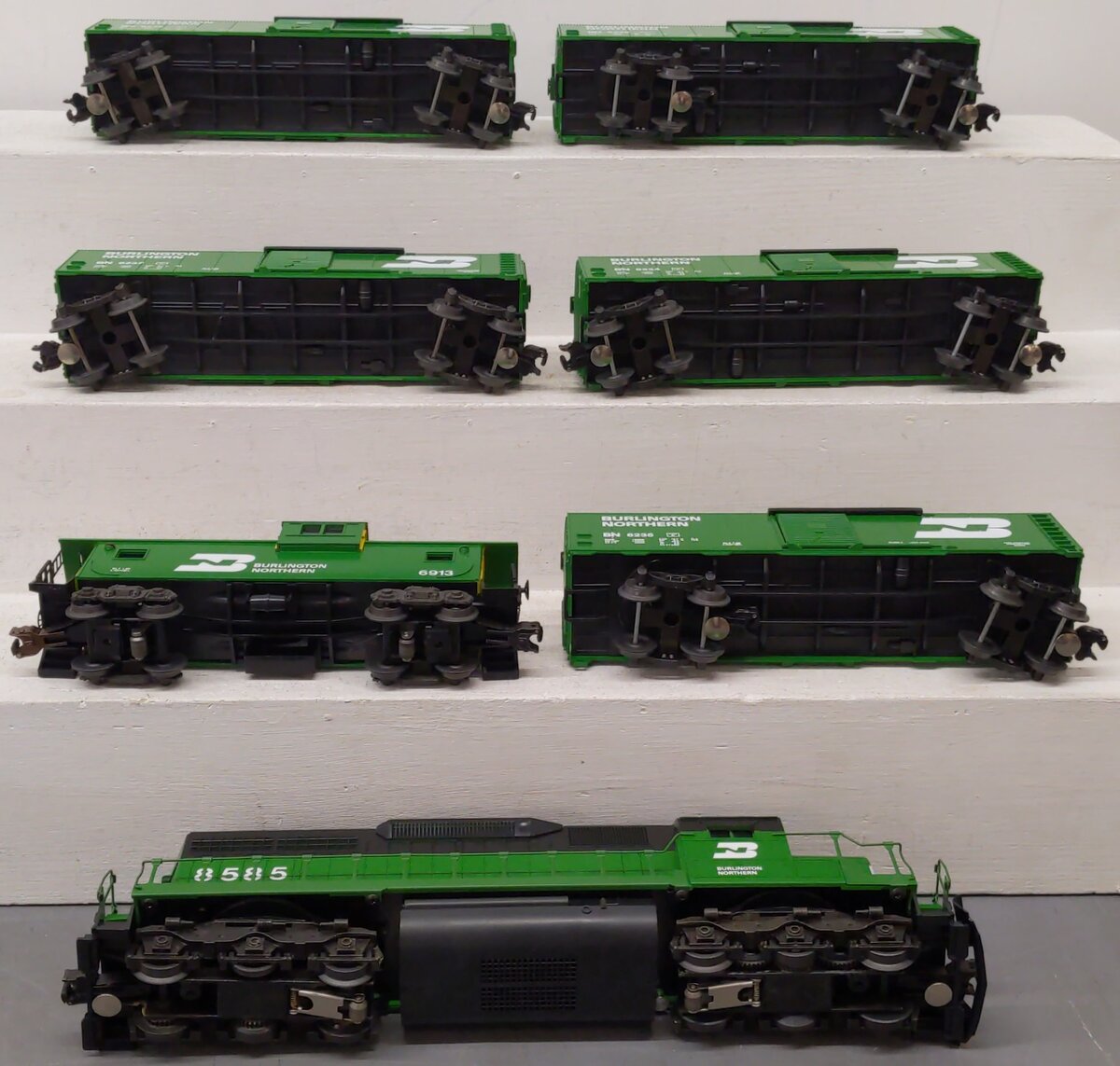 Lionel 6-1552 O Gauge Burlington Northern Limited Diesel Freight Train Set EX/Box