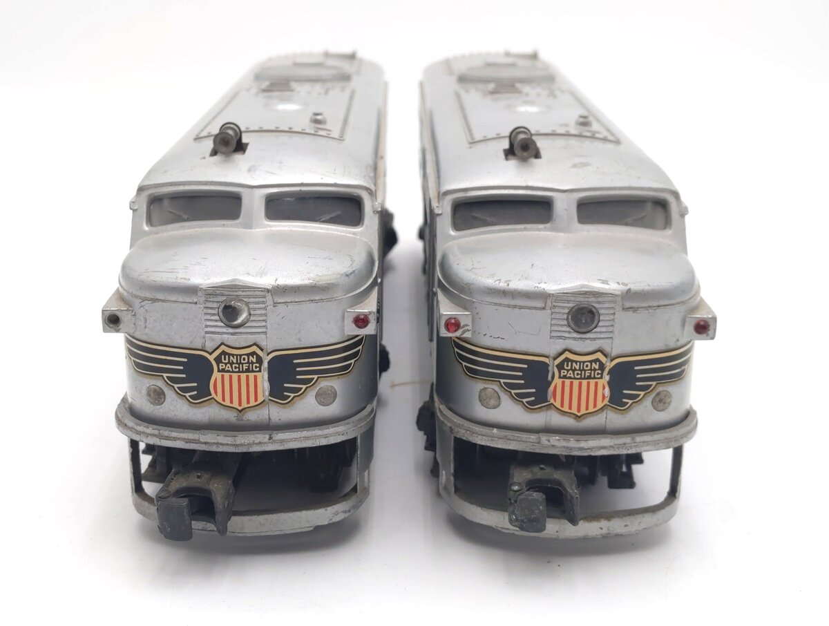 Lionel 2033 Vintage O Union Pacific Alco AA Diesel Locomotive Set VG