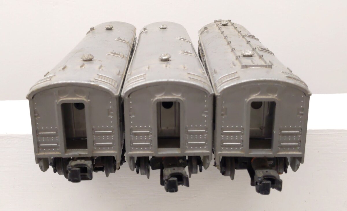 Lionel 2421S Vintage O Lionel Lines 2421, 2422, 2423 Passenger Cars: (Set of 3) VG