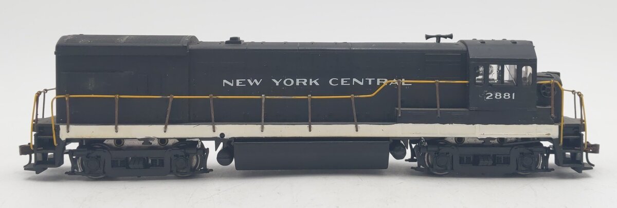HO Scale NYC Diesel Locomotive #2881 - Custom
