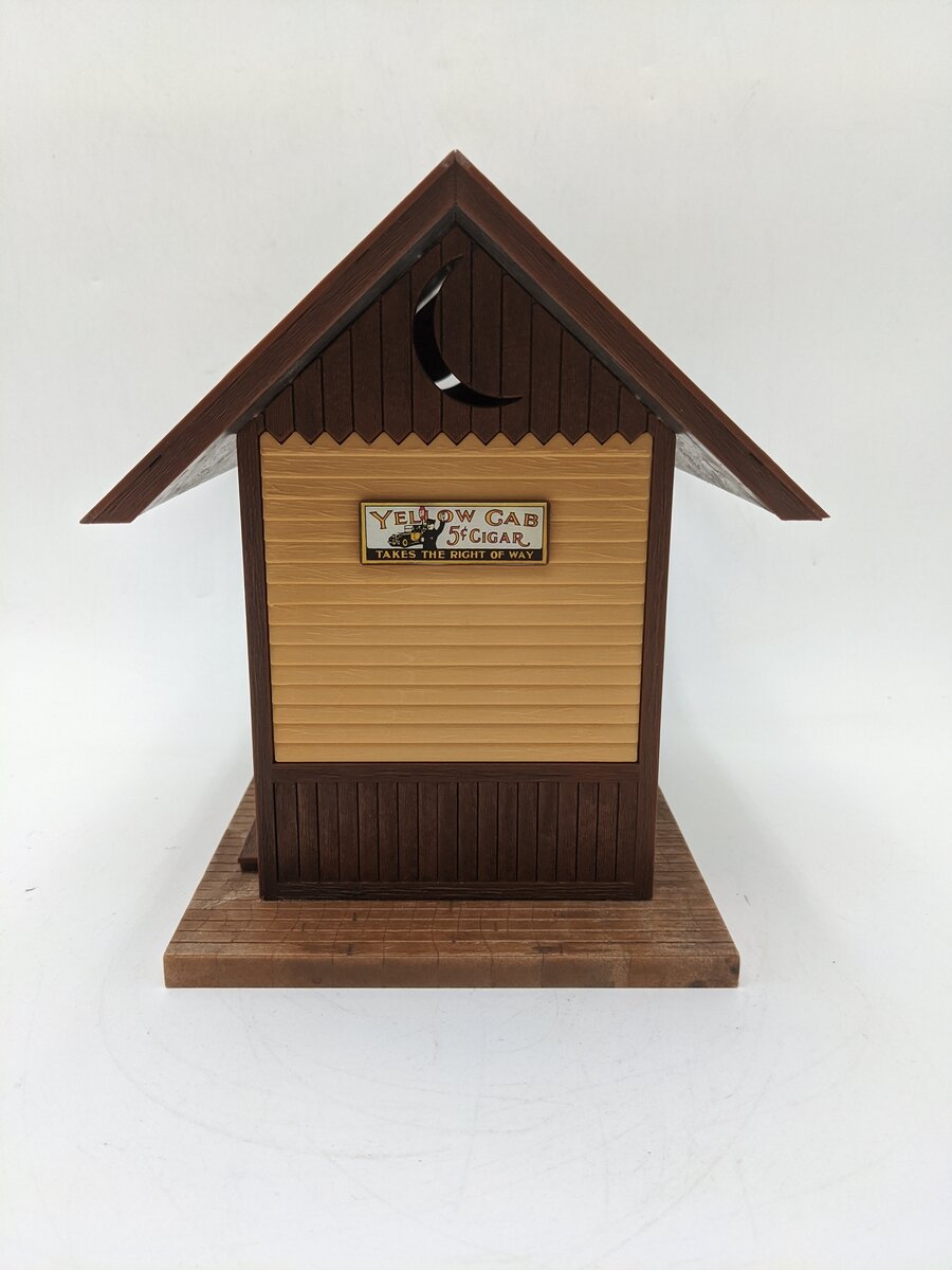 Pola 913 G Scale Silverton Outhouse (Assembled) EX