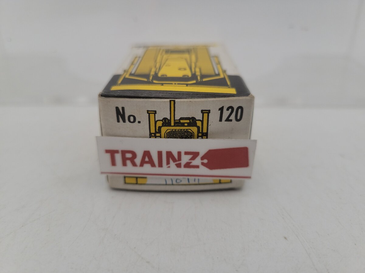 NZG 120 1:87 Scale Yellow Caterpillar D4D Dozer W/Ripper & Plow Die Cast Model EX/Box