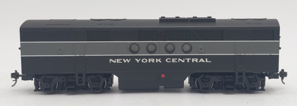 Bachmann HO Scale NYC Powered Diesel Locomotive B Unit EX
