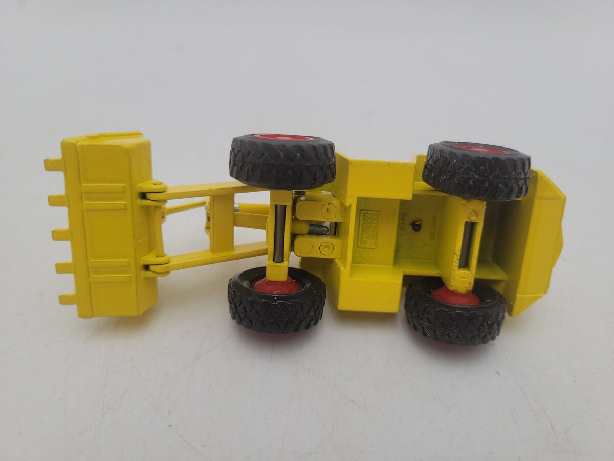 NZG 191 1:50 Scale Yellow & White Kramer Allrad Wheel Loader Die Cast Model EX/Box