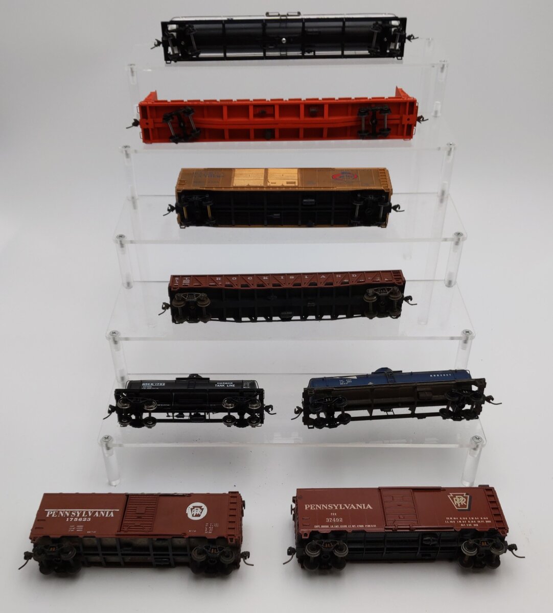 Accurail & Other HO Assorted Freight Cars [8] VG