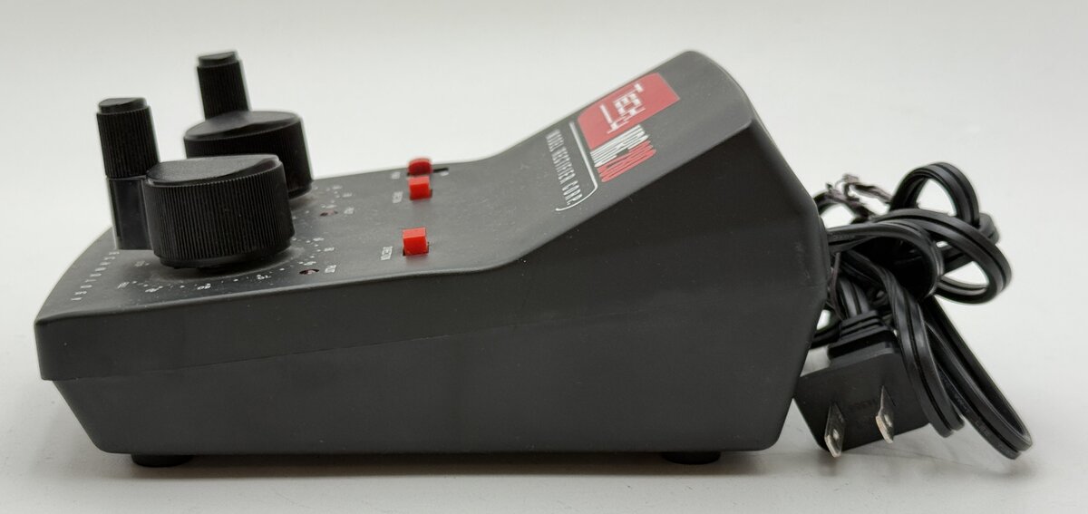 MRC AB116 Tech 4 280 Dual Power 16VA Train Controller EX/Box
