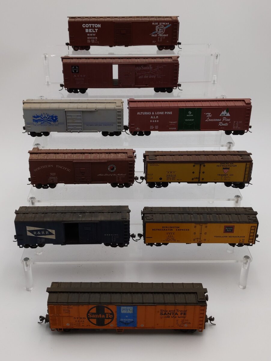 Mantua & Other HO Assorted Boxcars [9] VG