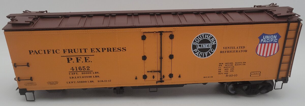AMS AM32-503 G Scale Narrow Gauge PFE Doubel Herald Refrigerator Car #41652 VG/Box