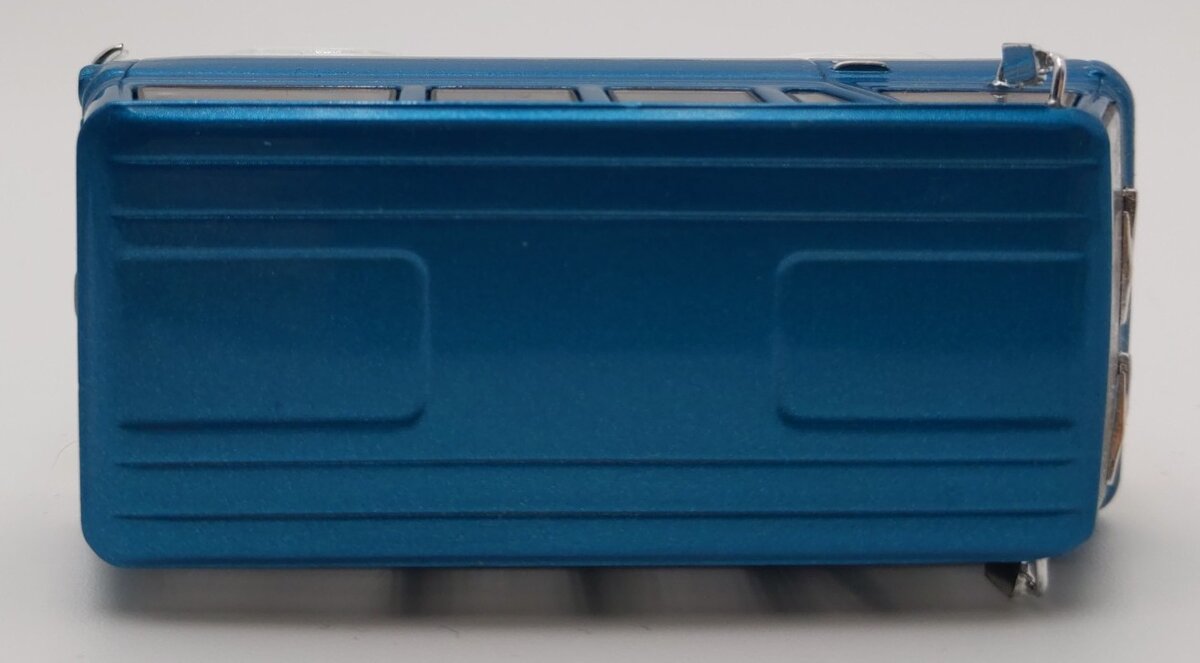 Whitebox WB284 1:43 Scale Die-Cast 1964 Ford Econoline Van EX
