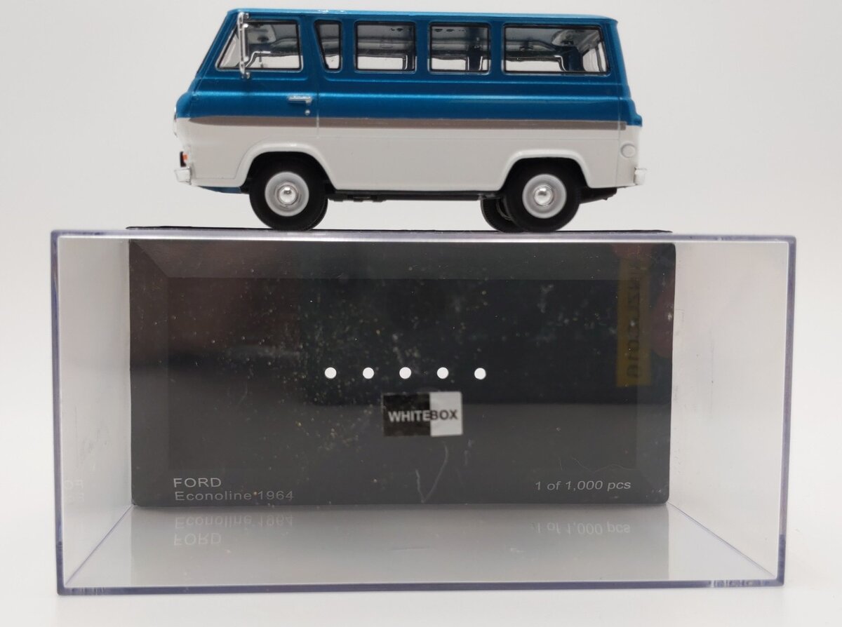 Whitebox WB284 1:43 Scale Die-Cast 1964 Ford Econoline Van EX