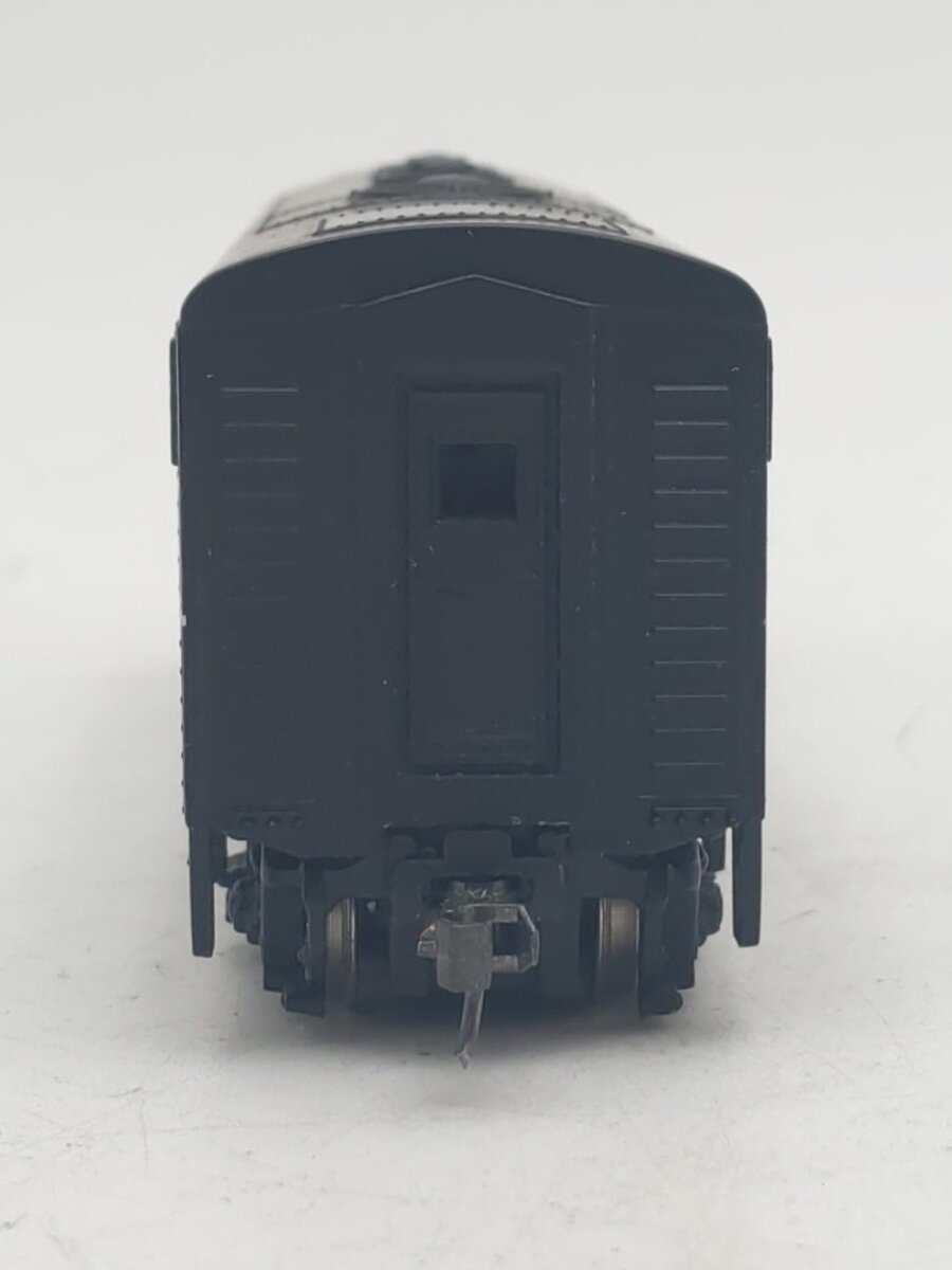 Bachmann 31222 HO New York Central EMD F7B Unit Powered Diesel Locomotive #2457 EX