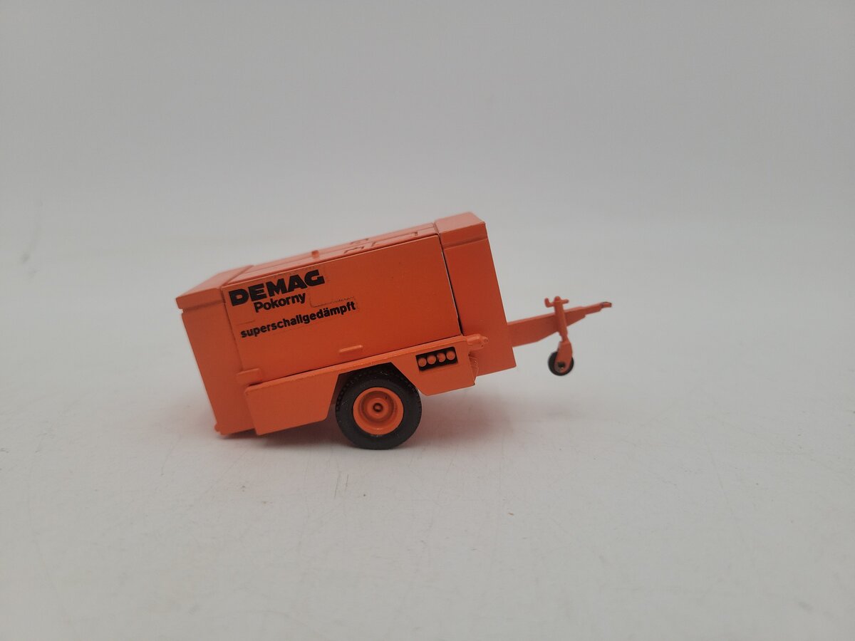NZG 202 1:50 Scale SC 10 DS Orange Demag Pokorny Compressor Diecast Model EX/Box