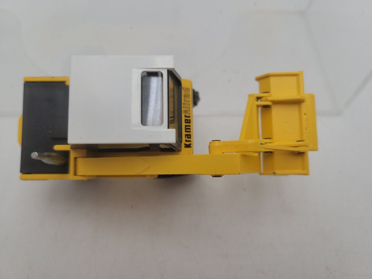 NZG 291 1:35 Scale Kramer Allrad Unicat 314 All Wheel Steer Loader Die Cast EX/Box