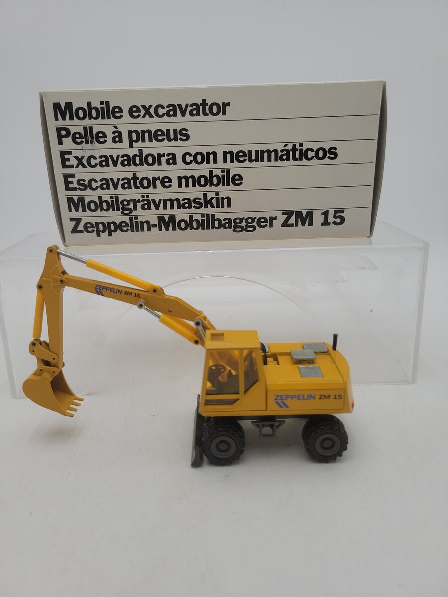 Conrad 2817 1:50 Scale Yellow Zeppelin ZM 15 Wheeled Mobile Excavator Diecast EX/Box