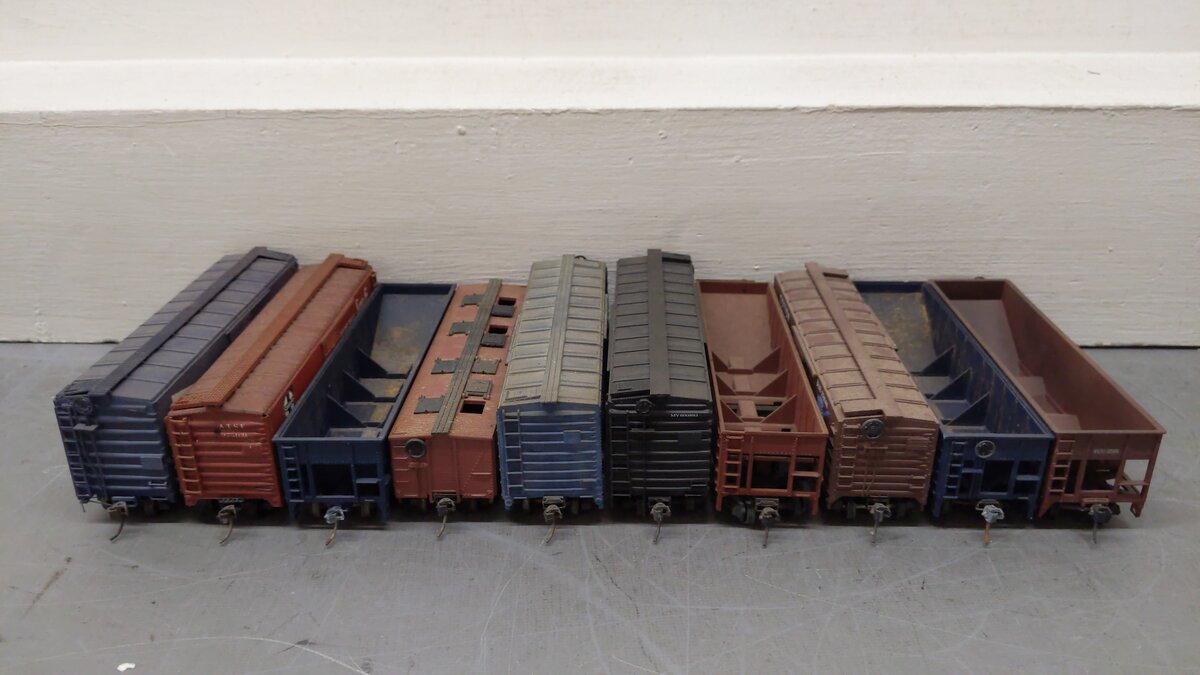 Varney, Mantua & Other CUSTOM HO Scale Assorted Freight Cars: 275169, 64812 [10]