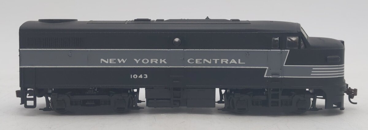 Walthers 931-212 HO NYC Alco FA-1 Diesel Locomotive #1043 VG