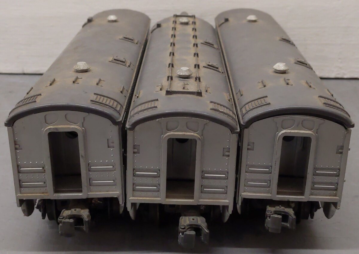 Lionel 2421S Vintage O Lionel Lines 2421, 2422, 2423 Passenger Cars: (Set of 3) VG