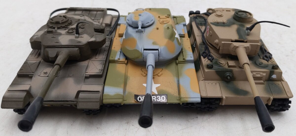 Corgi 1:48 Assorted Tanks Centurion MK III, M60 AI Medium Tank, Tiger 1 [3] EX