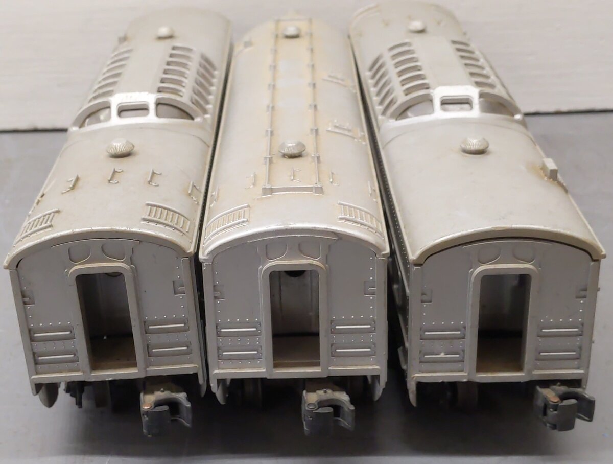 Lionel Vintage O Lionel Lines Passenger Cars 2432, 2436 [3]