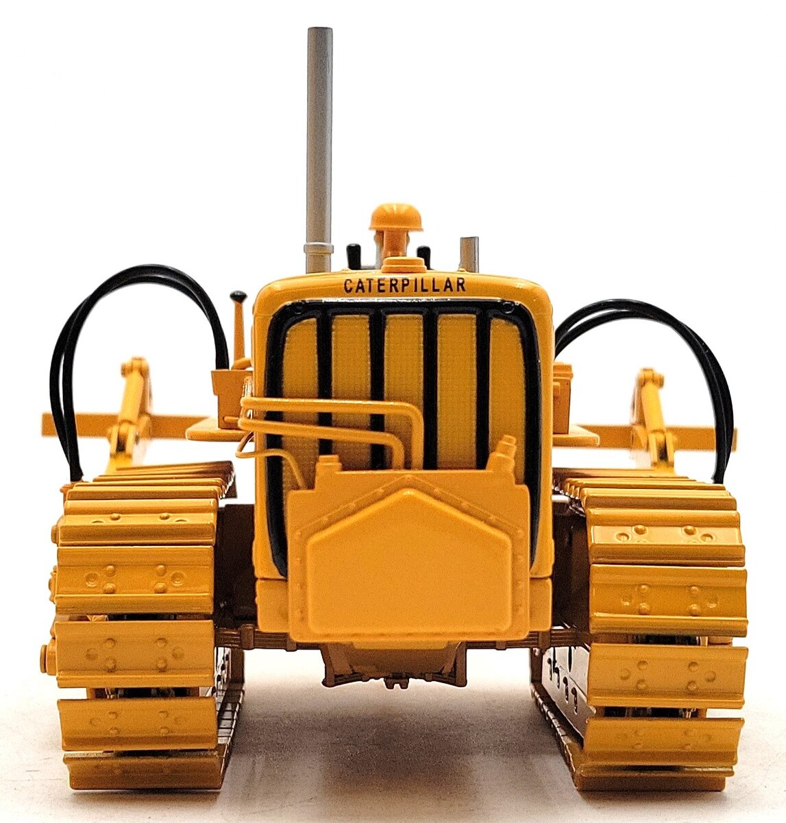 SpecCast CUST-782 1:16 Die-cast CAT D2 Track-Type Tractor w/ Tool Bar Blade EX/Box